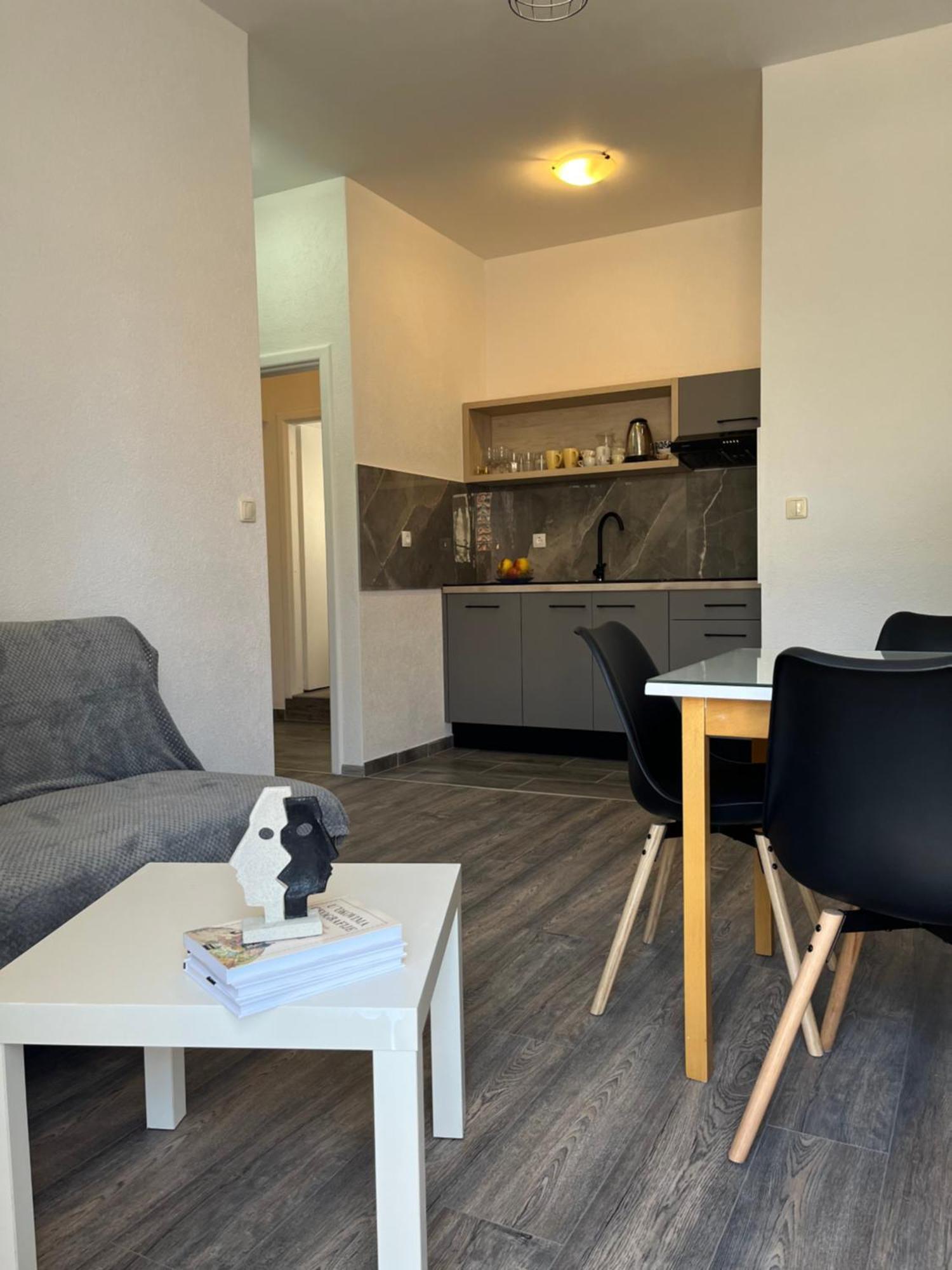 Apartment Makarska M&I, Free Private Parking Eksteriør billede