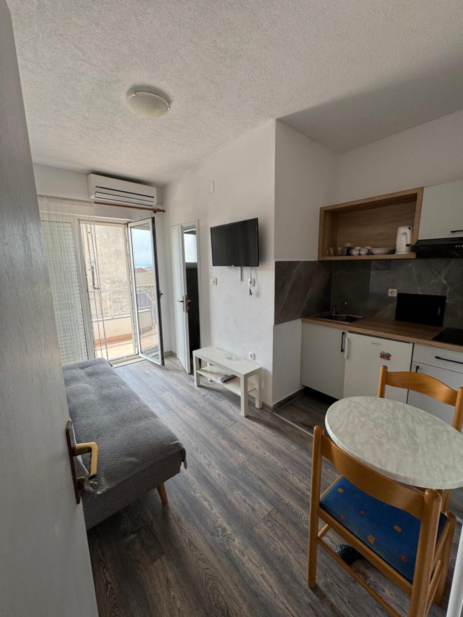 Apartment Makarska M&I, Free Private Parking Eksteriør billede